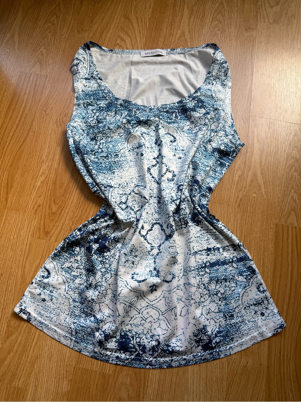 White and Blue Marble-Print Scoop Neck Tank